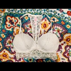 Victoria Secrets T-back Lace Bra